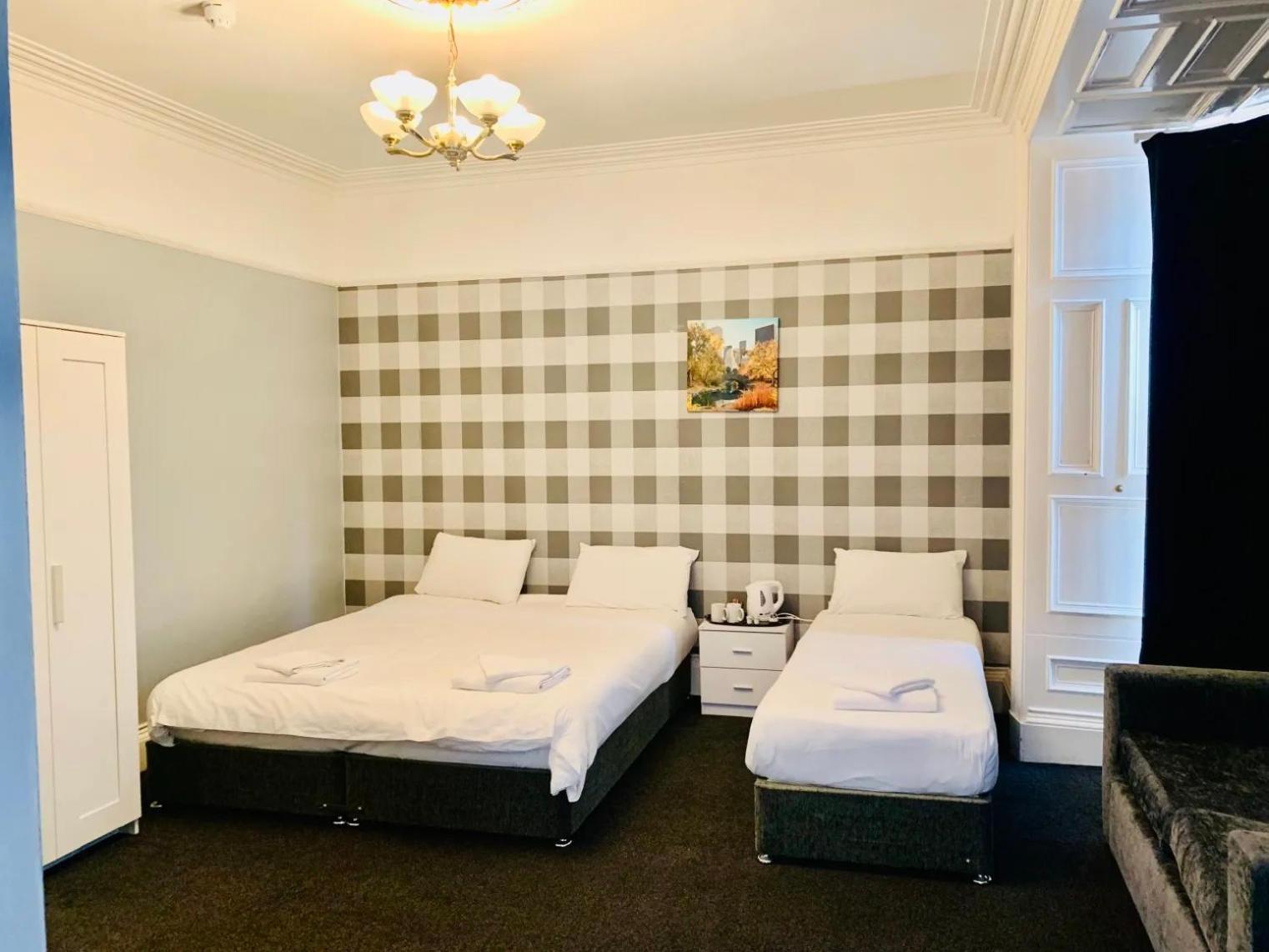 Douglas Arms Hotel Castle Douglas ภายนอก รูปภาพ